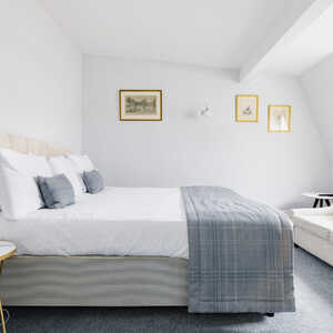 Luxury double with Modern Amenities and a city view at The Abbey London