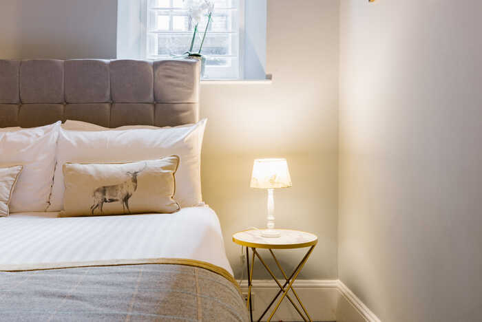 Cozy, well-furnished rooms at The Abbey London.